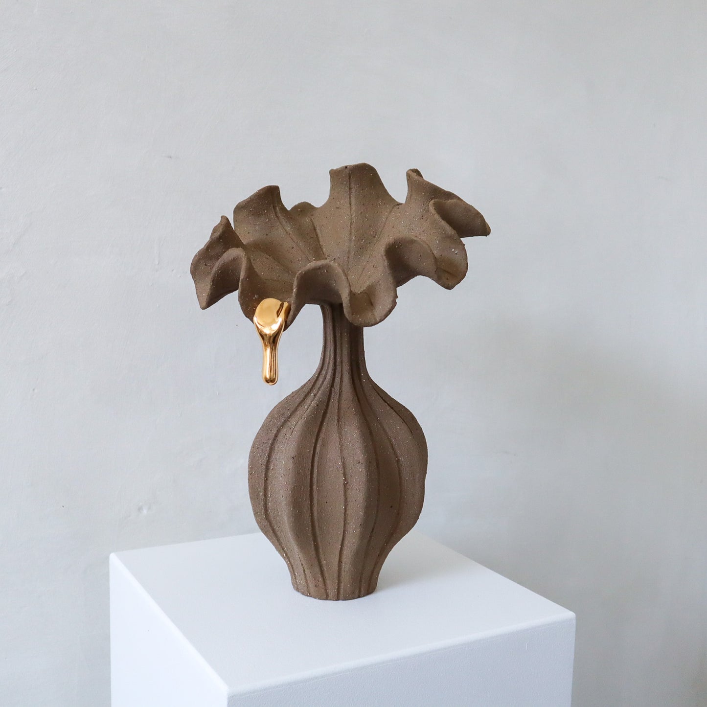Blume - Brown/Gold