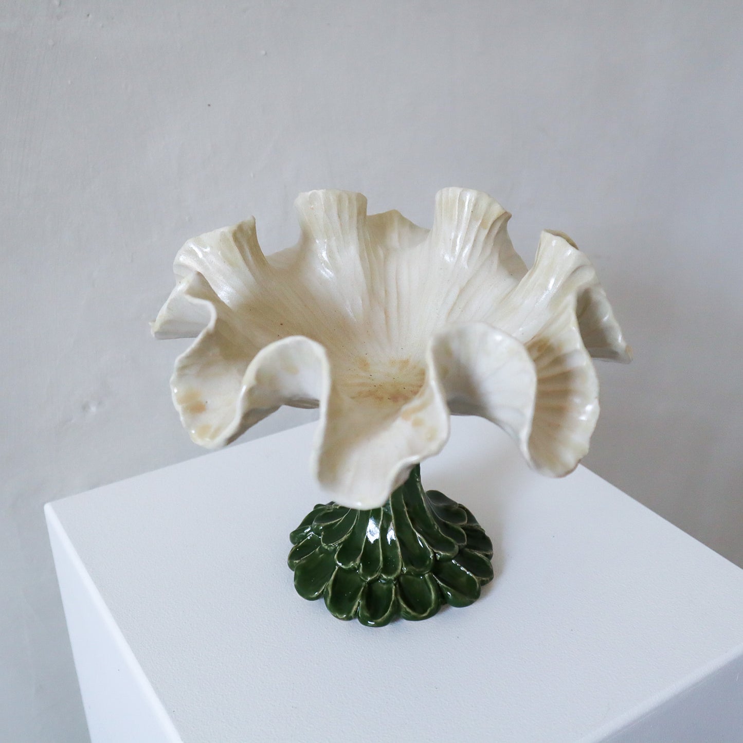 Flute Bowl - Cream/Green