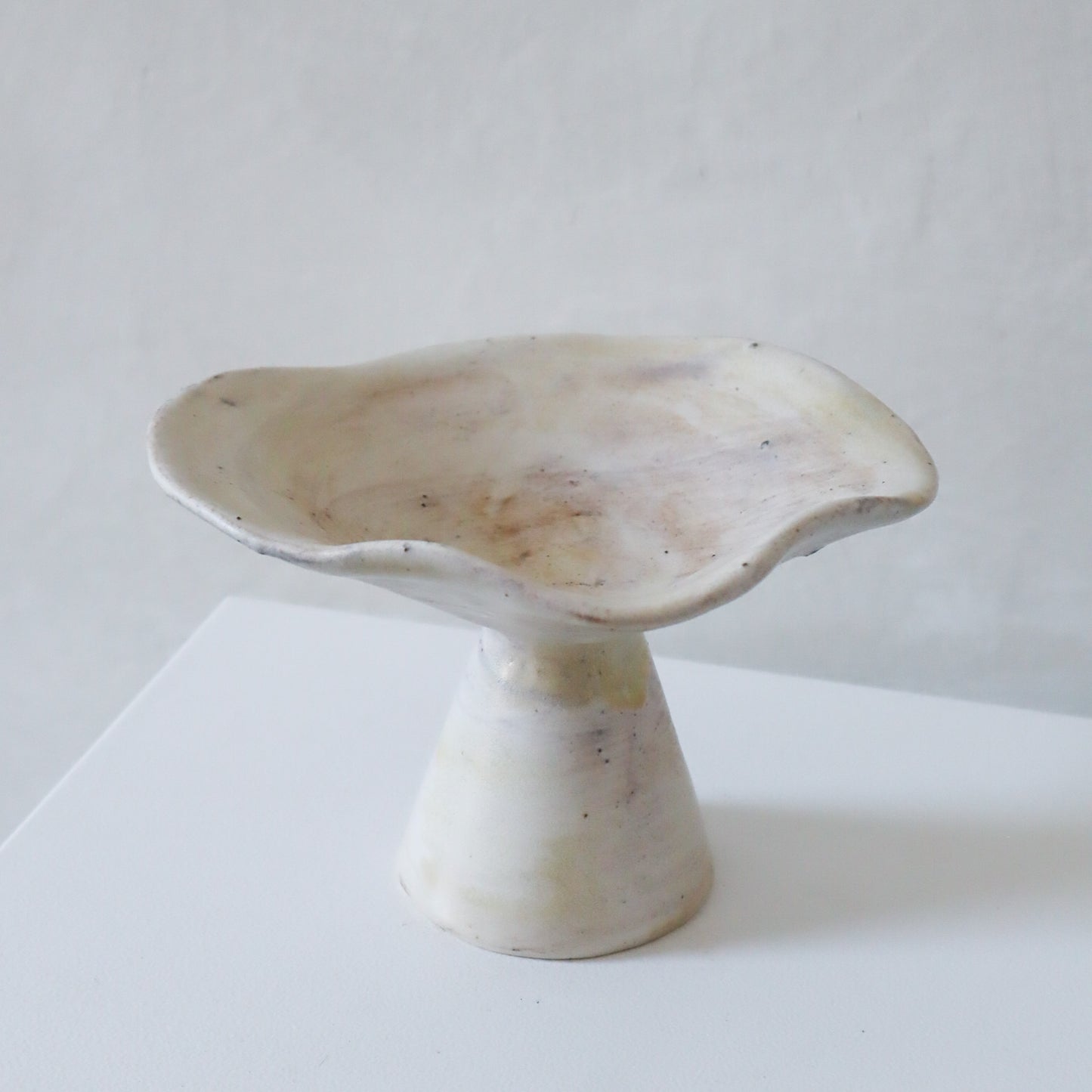 Elipse Pedestal Dish - Speckled Beige