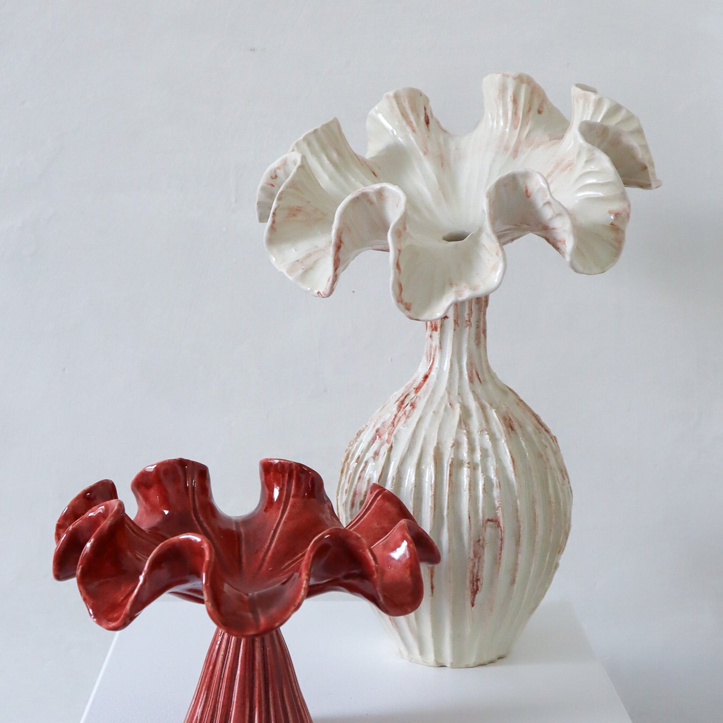 Winter Blume - Cream/Red