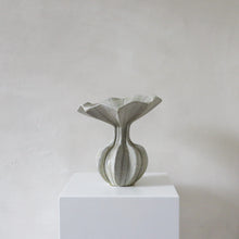 Load image into Gallery viewer, Peplum - Light Grey
