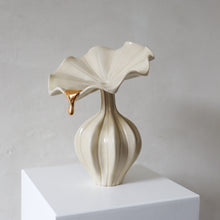 Load image into Gallery viewer, Peplum - Cream/Gold
