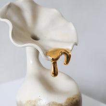 Load image into Gallery viewer, Melting Man - Gradient/Gold
