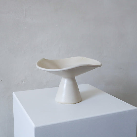 Elipse Pedestal Dish - Cream