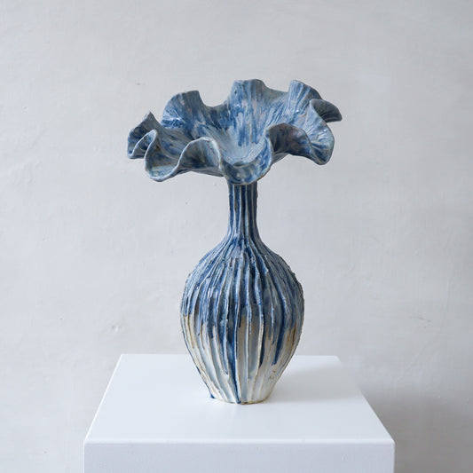 Winter Blume - Ash Blue