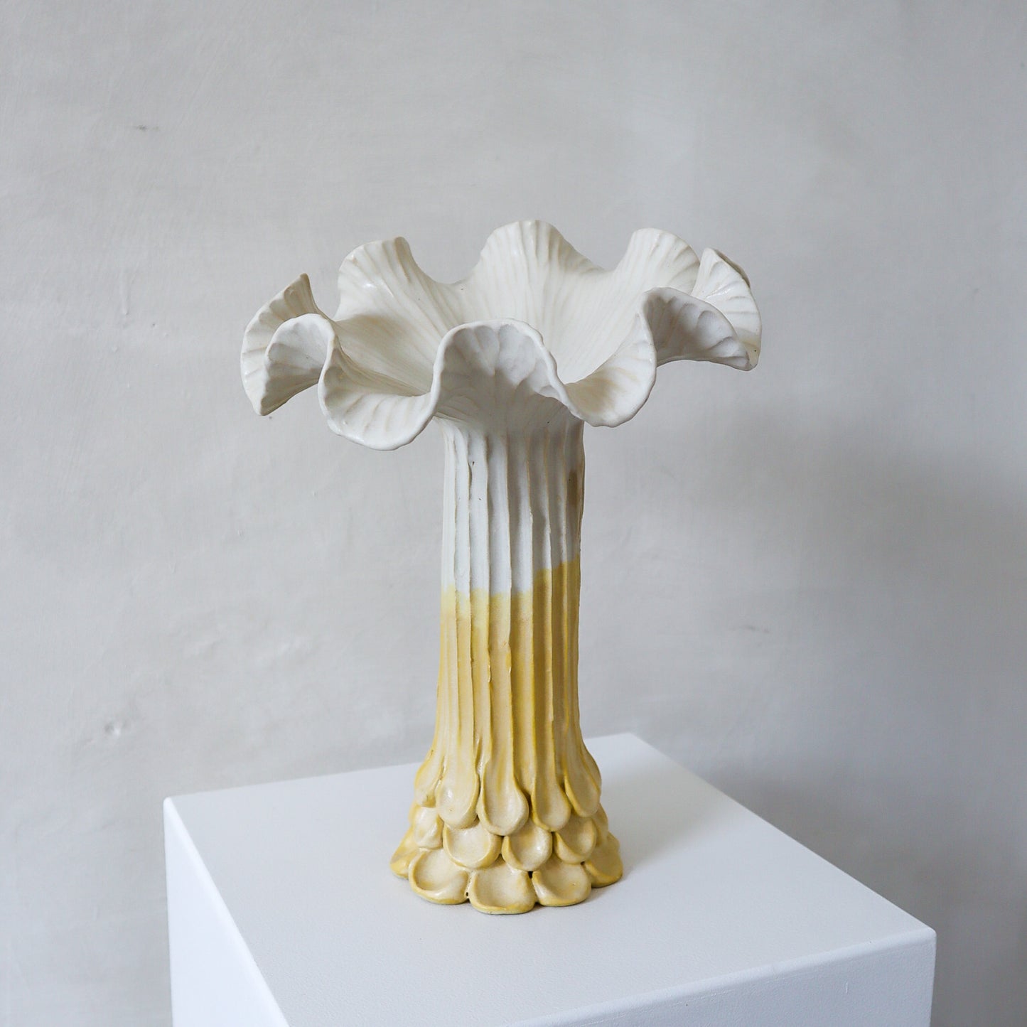 Blooming Pillar - Yellow