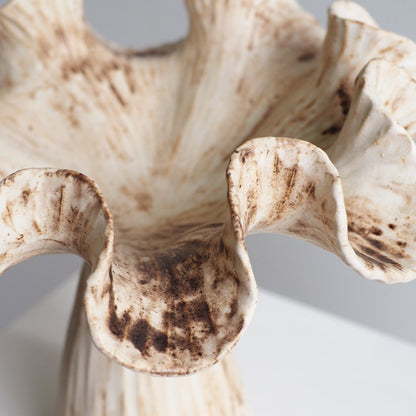 Ruffle Pedestal Bowl - Latte